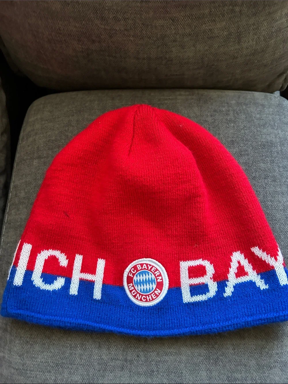 Red & Blue Kids Bayern Munich Beanie Hat